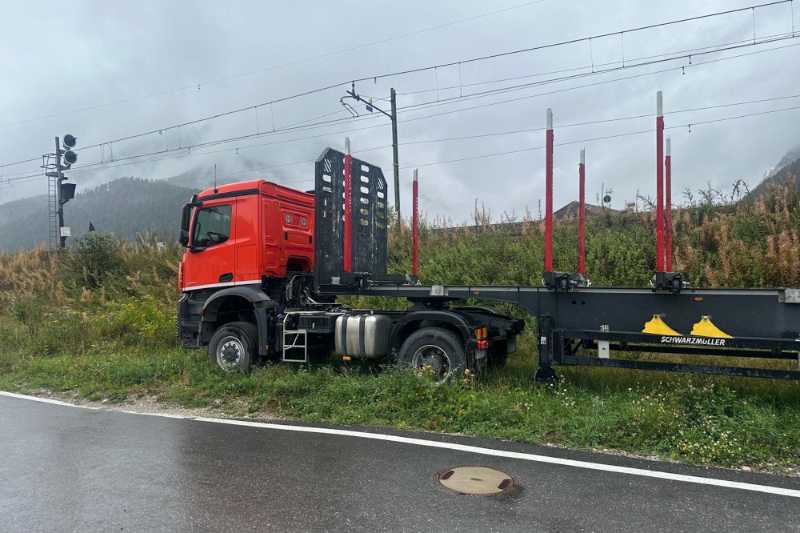 OmecoHub - Immagine MERCEDES AROCS